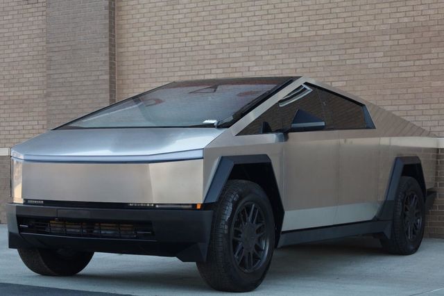 2024 Tesla Cybertruck Foundation Series - 23084689 - 4