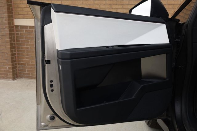 2024 TESLA CYBERTRUCK Foundation Series - 23088014 - 13