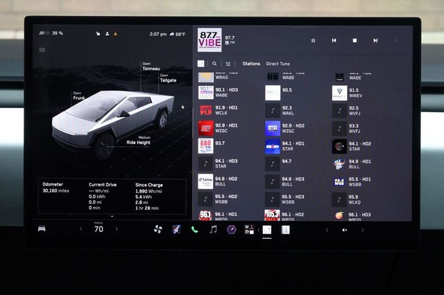 2024 TESLA CYBERTRUCK Foundation Series - 23088014 - 39