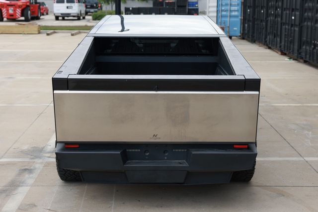 2024 Tesla Cybertruck Foundation Series AWD w/FSD - 23022298 - 11