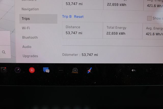 2024 Tesla Cybertruck Foundation Series AWD w/FSD - 23022298 - 41