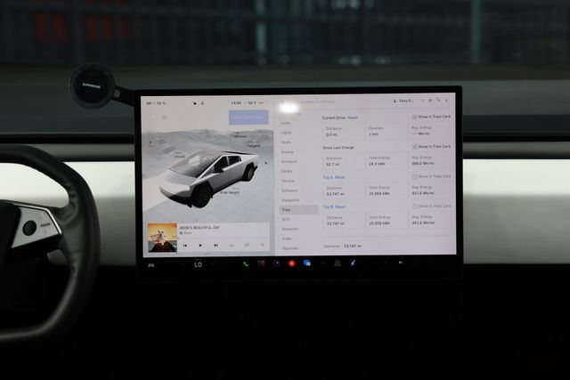 2024 Tesla Cybertruck Foundation Series AWD w/FSD - 23022298 - 42