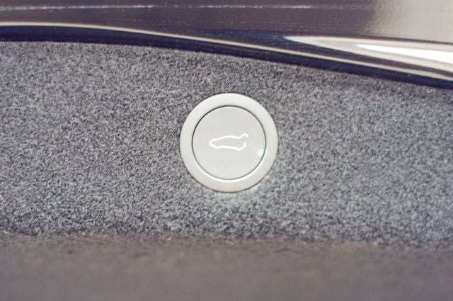 2024 Tesla Model 3 LocalTrade/Heated&CooledFront&RearSeats/AmbientLighting/NAV - 22976128 - 10