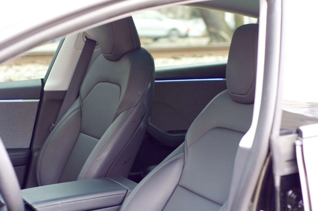 2024 Tesla Model 3 LocalTrade/Heated&CooledFront&RearSeats/AmbientLighting/NAV - 22976128 - 13