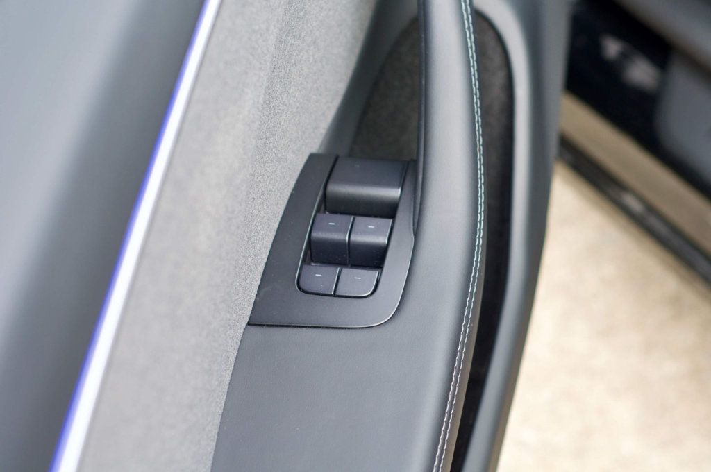 2024 Tesla Model 3 LocalTrade/Heated&CooledFront&RearSeats/AmbientLighting/NAV - 22976128 - 17