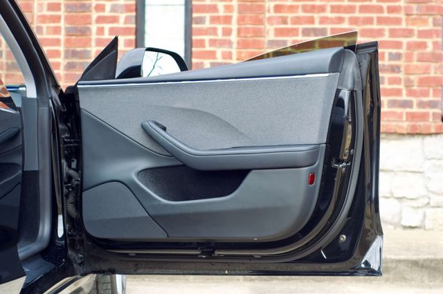 2024 Tesla Model 3 LocalTrade/Heated&CooledFront&RearSeats/AmbientLighting/NAV - 22976128 - 22