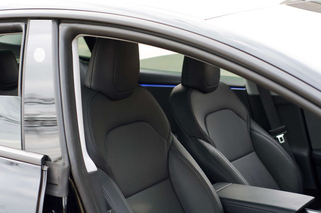 2024 Tesla Model 3 LocalTrade/Heated&CooledFront&RearSeats/AmbientLighting/NAV - 22976128 - 24