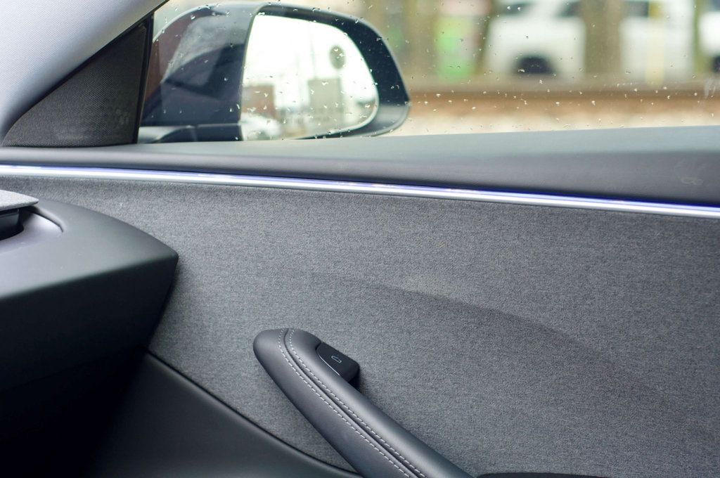 2024 Tesla Model 3 LocalTrade/Heated&CooledFront&RearSeats/AmbientLighting/NAV - 22976128 - 25