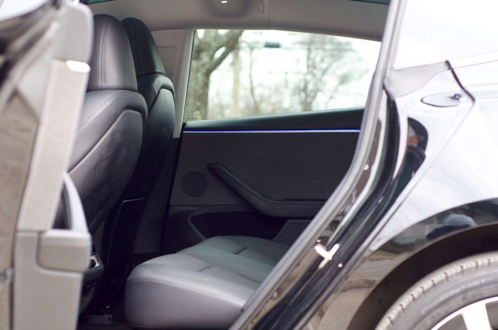 2024 Tesla Model 3 LocalTrade/Heated&CooledFront&RearSeats/AmbientLighting/NAV - 22976128 - 27