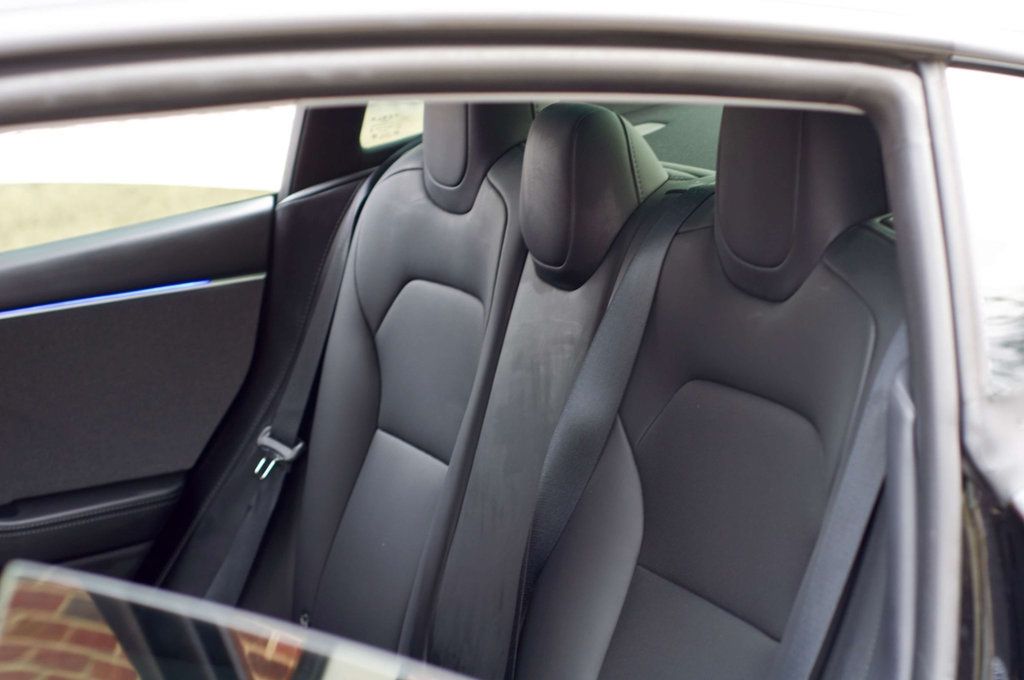 2024 Tesla Model 3 LocalTrade/Heated&CooledFront&RearSeats/AmbientLighting/NAV - 22976128 - 28