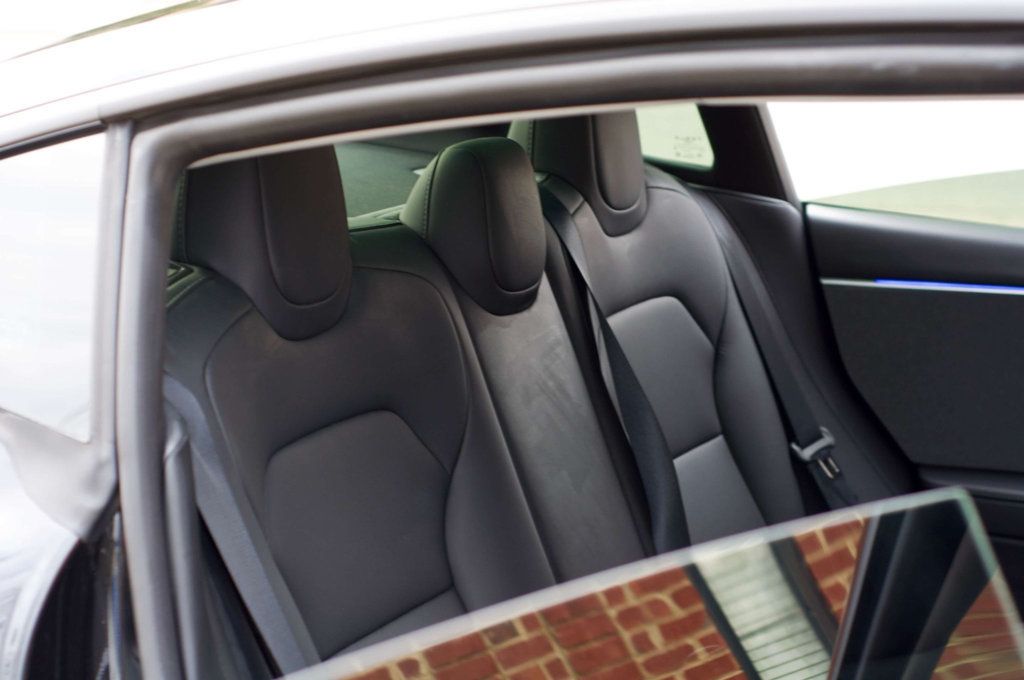 2024 Tesla Model 3 LocalTrade/Heated&CooledFront&RearSeats/AmbientLighting/NAV - 22976128 - 32