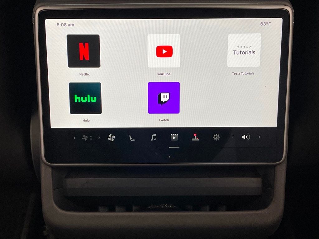 2024 Tesla Model 3 Long Range AWD - 22968187 - 17