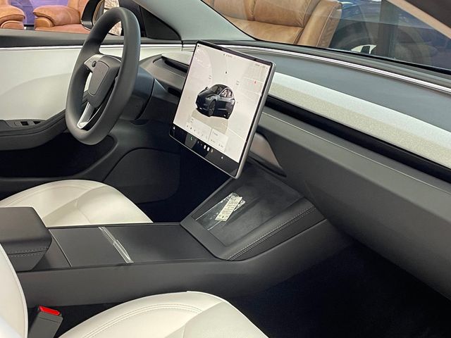 2024 Tesla Model 3 Long Range AWD - 22968187 - 25
