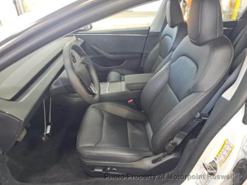 2024 Tesla Model 3 photo 3