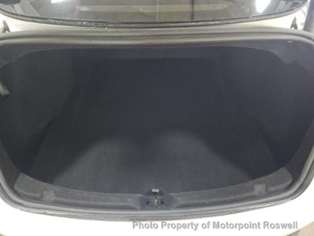 2024 Tesla Model 3 photo 4