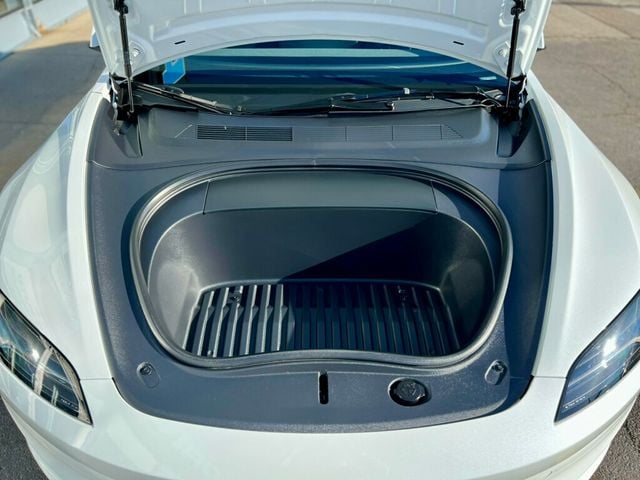 2024 Tesla Model 3 Long Range AWD - 22950217 - 10