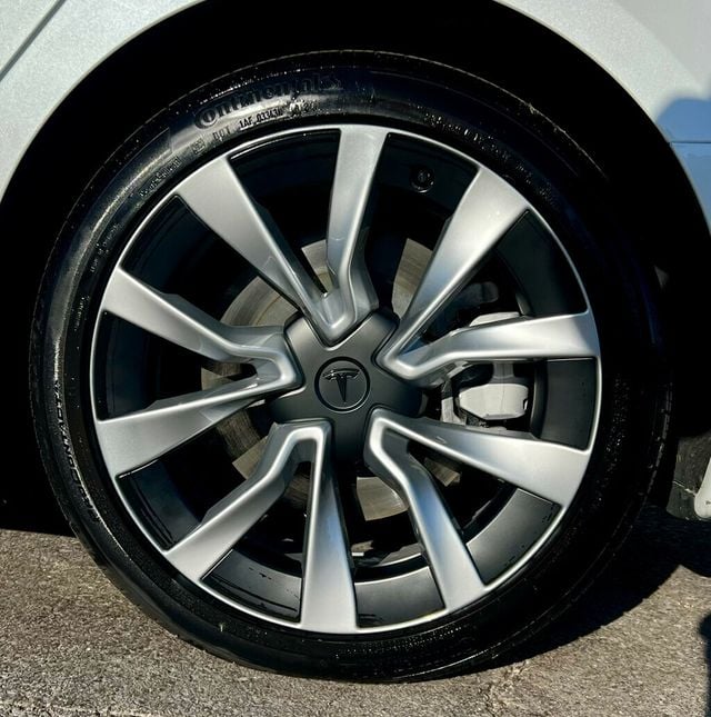 2024 Tesla Model 3 Long Range AWD - 22950217 - 30