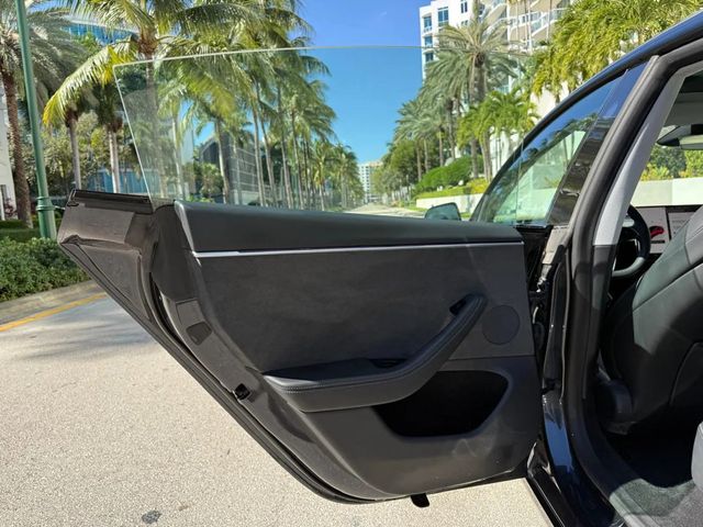 2024 Tesla Model 3 Long Range AWD - 22948388 - 19