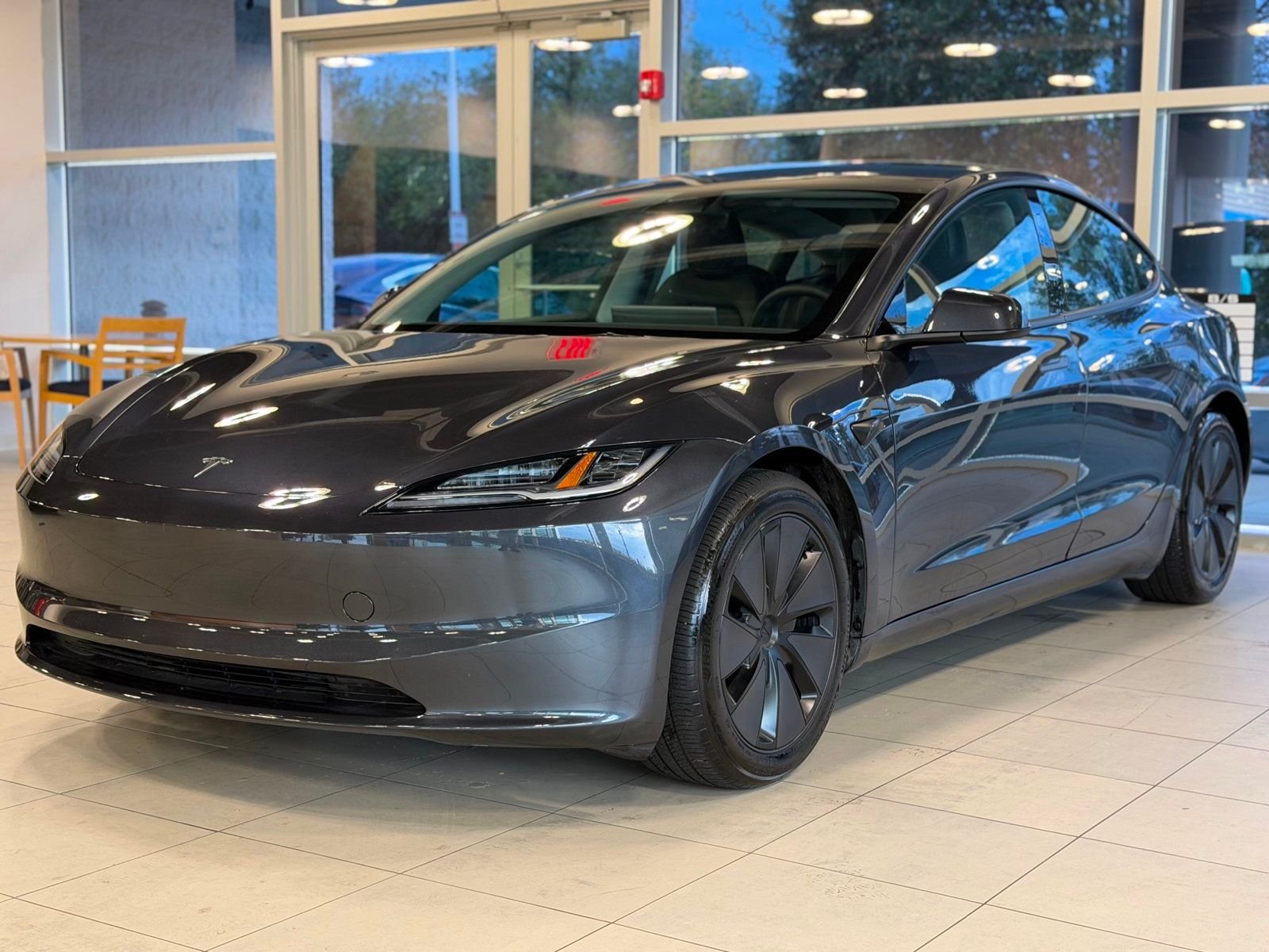 2024 Tesla Model 3 Long Range photo 4