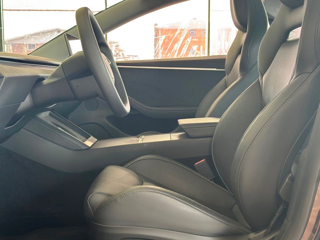 2024 Tesla Model 3 Performance photo 19