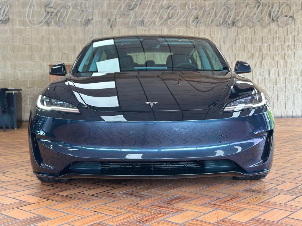 2024 Tesla Model 3 Performance photo 3