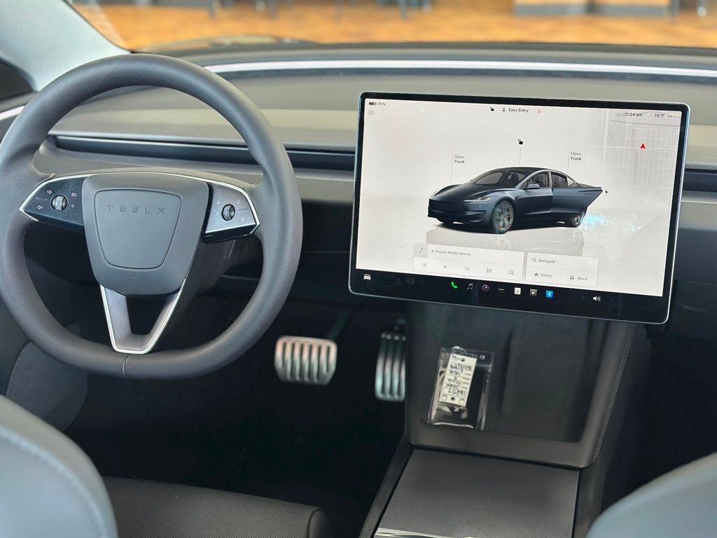2024 Tesla Model 3 Performance photo 29
