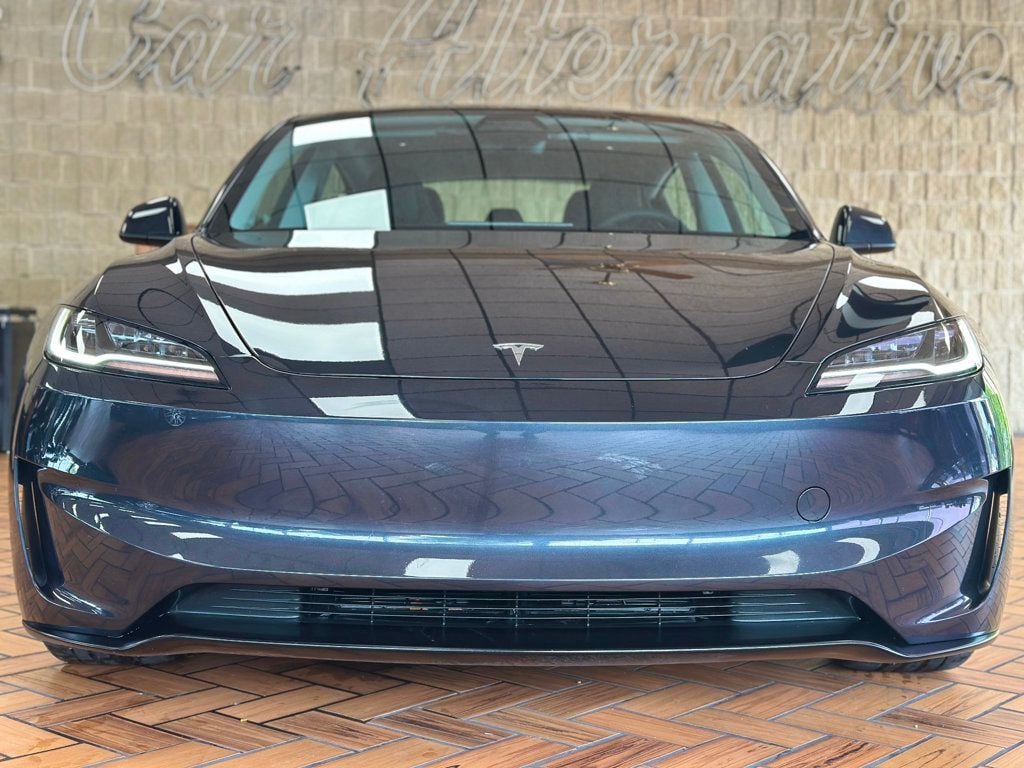 2024 Tesla Model 3 Performance photo 4
