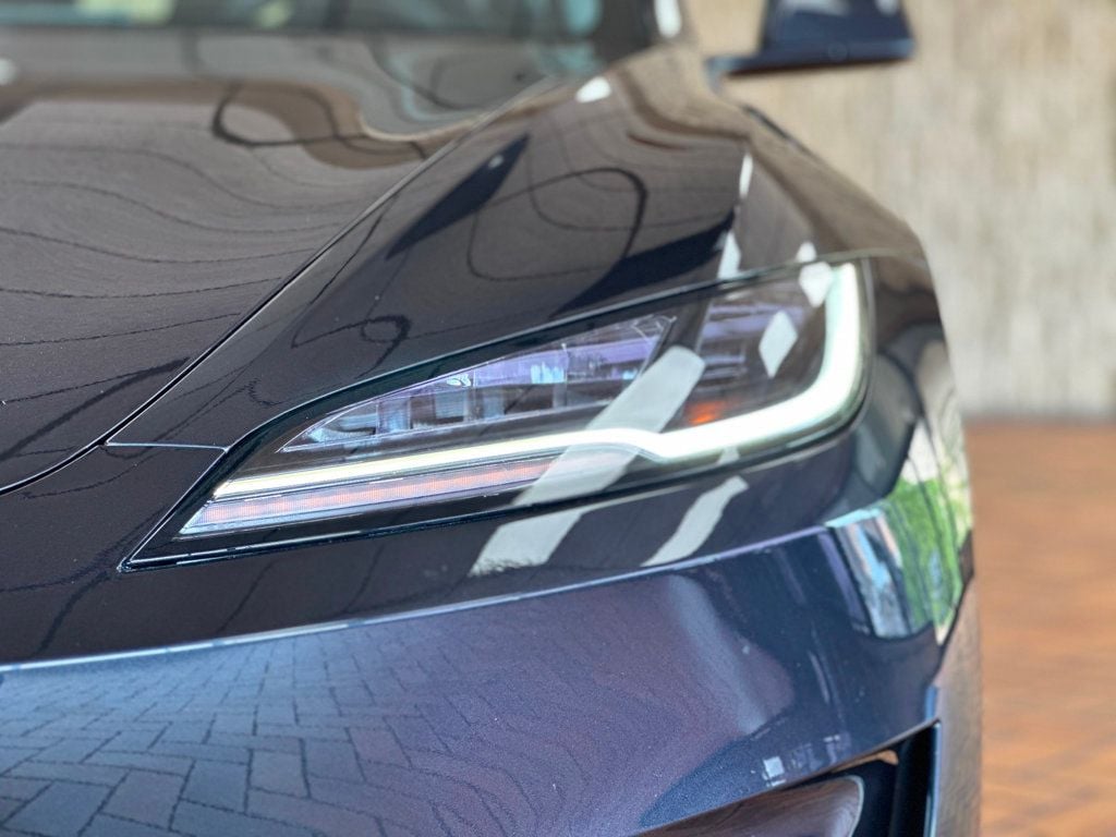 2024 Tesla Model 3 Performance photo 5