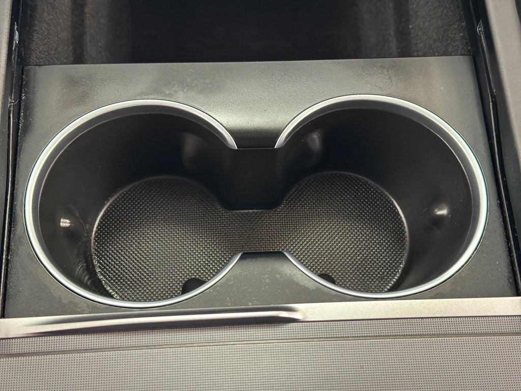 2024 Tesla Model 3 Performance photo 46