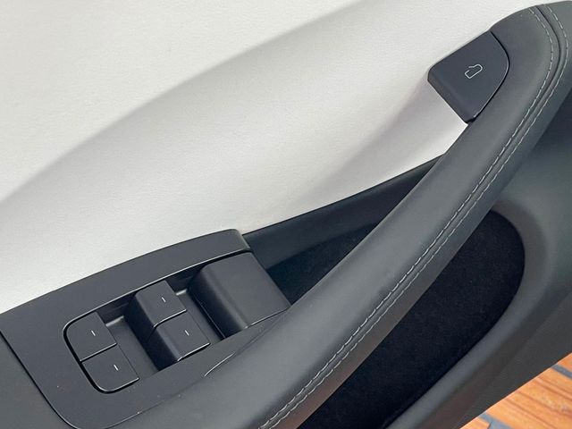 2024 Tesla Model 3 Performance AWD - 22945372 - 17