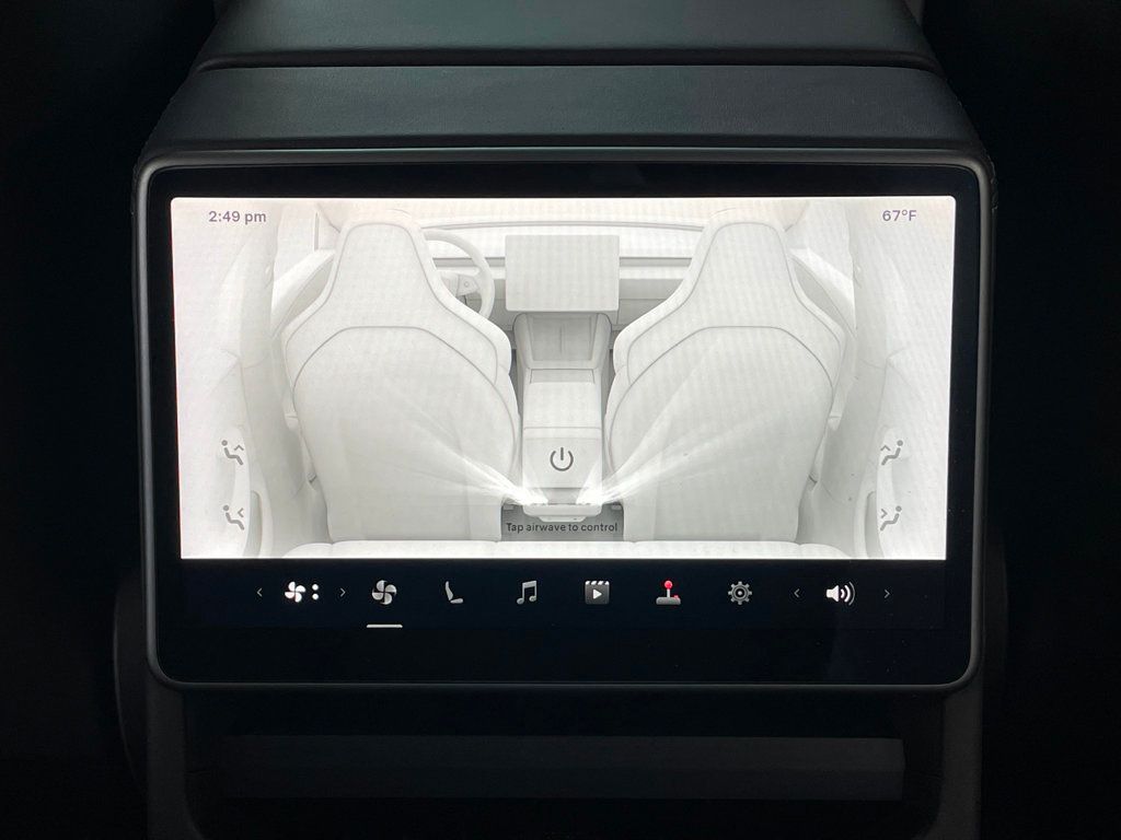 2024 Tesla Model 3 Performance AWD - 22945372 - 21