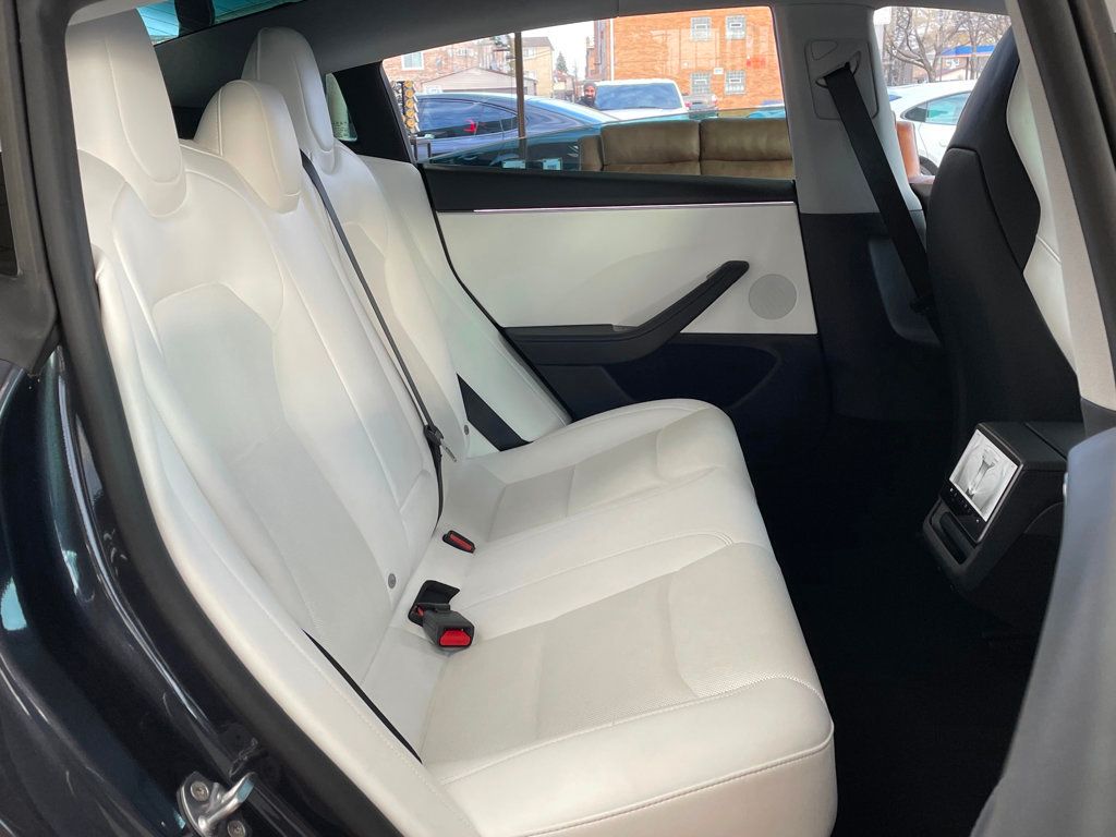 2024 Tesla Model 3 Performance AWD - 22945372 - 24