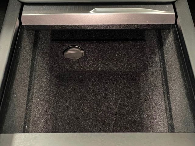 2024 Tesla Model 3 Performance AWD - 22945372 - 44