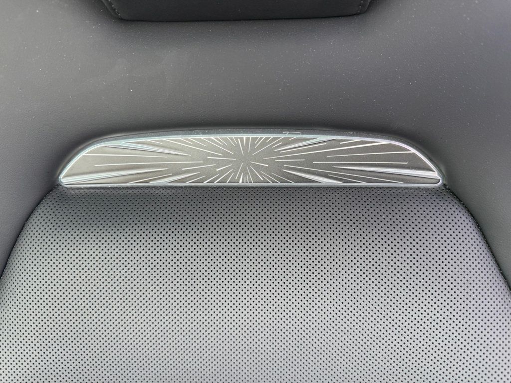 2024 Tesla Model 3 Performance AWD - 23035391 - 21