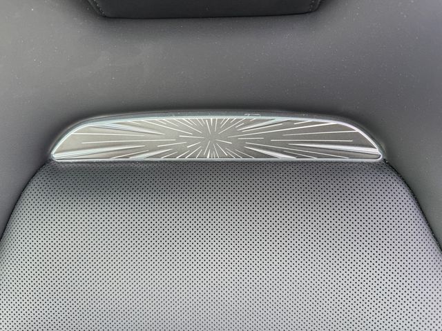 2024 Tesla Model 3 Performance AWD - 23035391 - 21