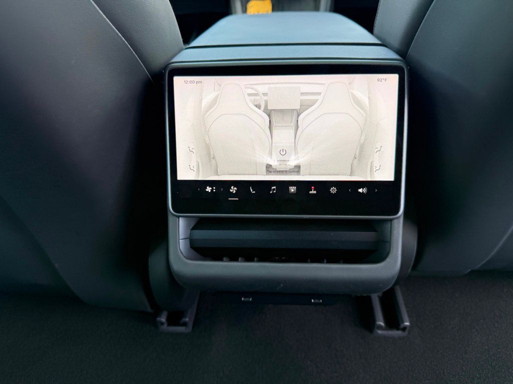 2024 Tesla Model 3 Performance AWD - 23035391 - 28