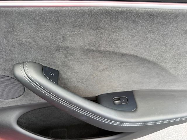 2024 Tesla Model 3 Performance AWD - 23035391 - 29