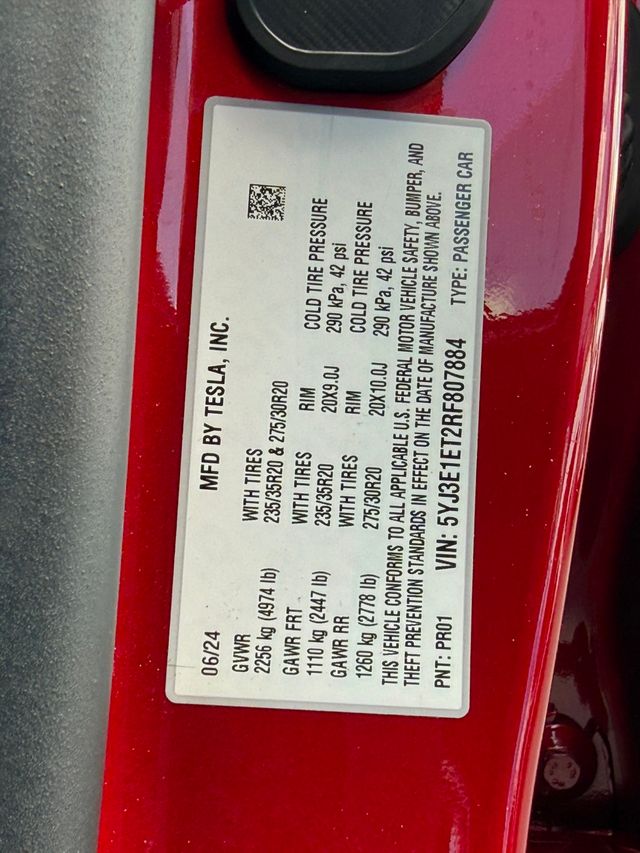 2024 Tesla Model 3 Performance AWD - 23035391 - 39