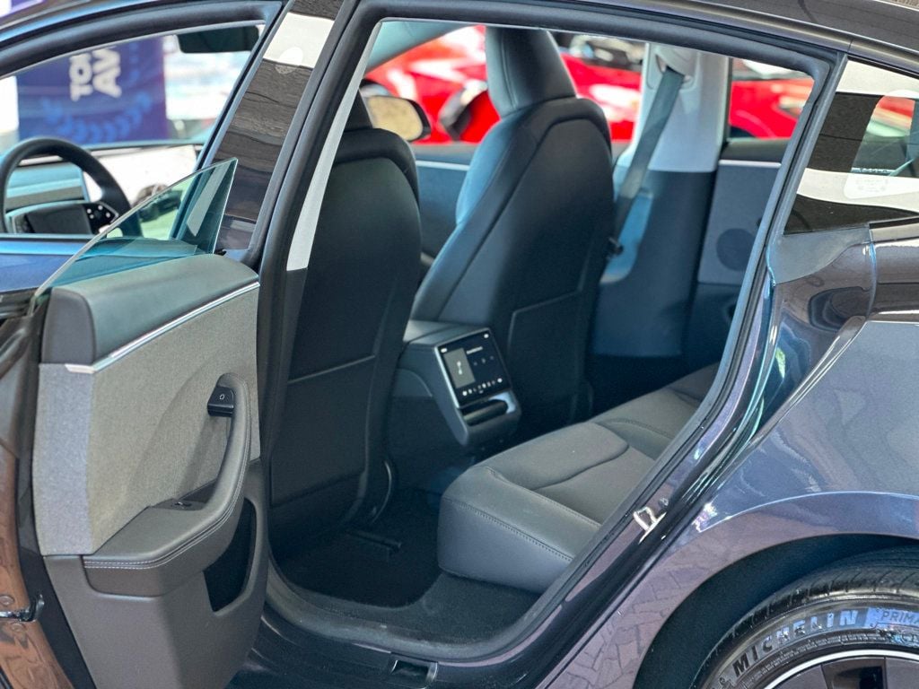 2024 Tesla Model 3 photo 24