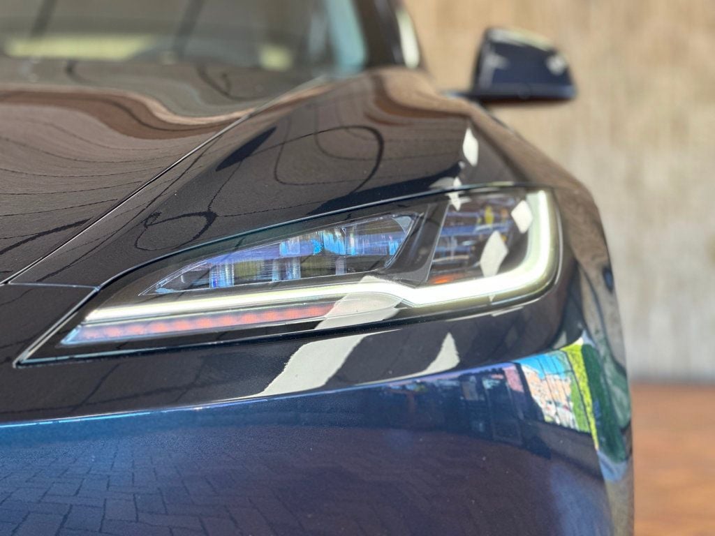 2024 Tesla Model 3 photo 4