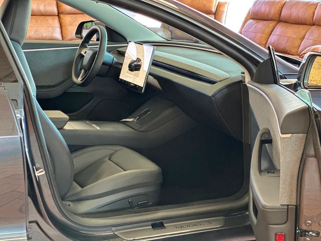 2024 Tesla Model 3 photo 36