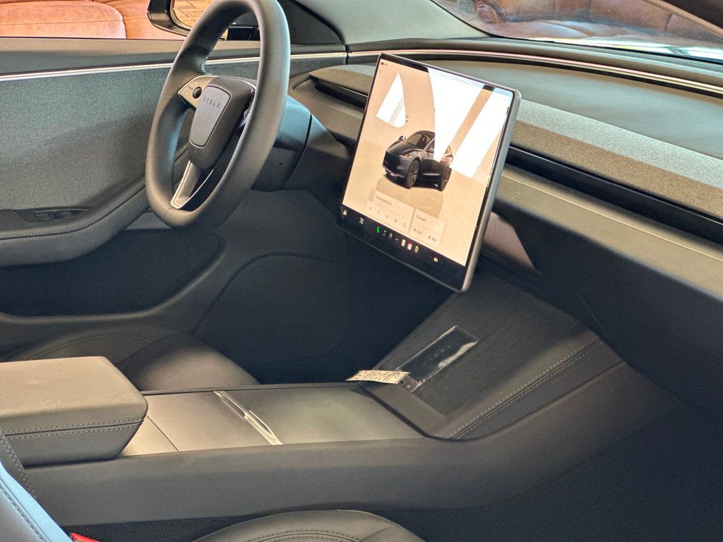 2024 Tesla Model 3 photo 39