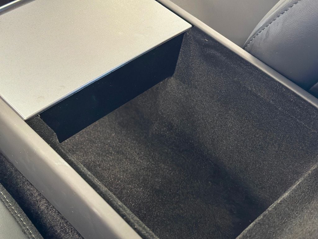 2024 Tesla Model 3 photo 54