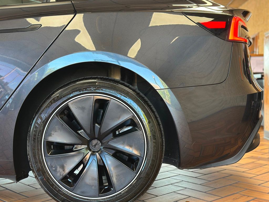 2024 Tesla Model 3 photo 8