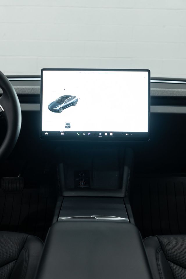 2024 Tesla Model 3 RWD - 22974916 - 16