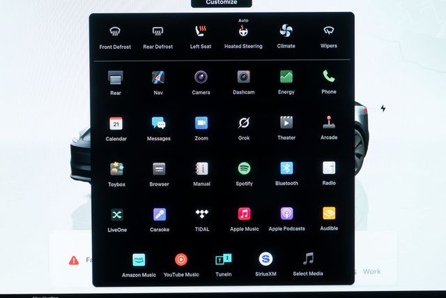 2024 Tesla Model 3 RWD - 22974916 - 19