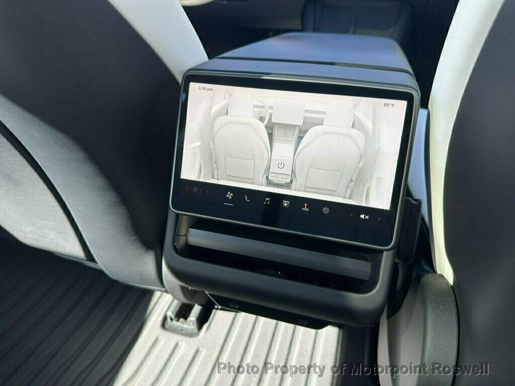 Tesla Model 3 RWD photo 21