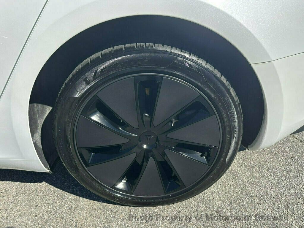 Tesla Model 3 RWD photo 22