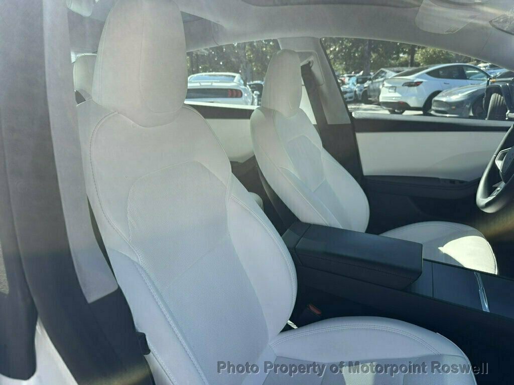 Tesla Model 3 RWD photo 9