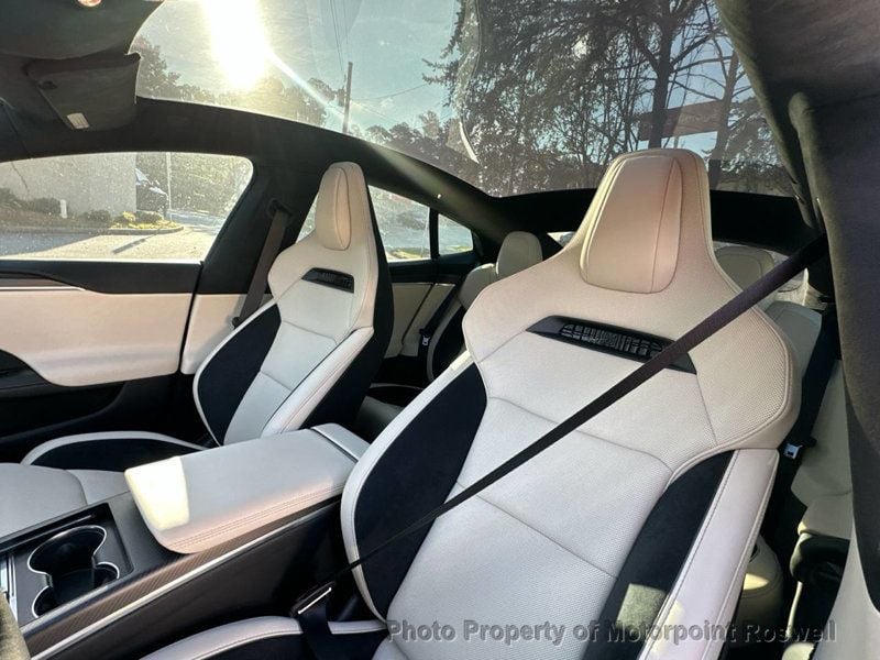 2024 Tesla Model S Plaid AWD photo 4